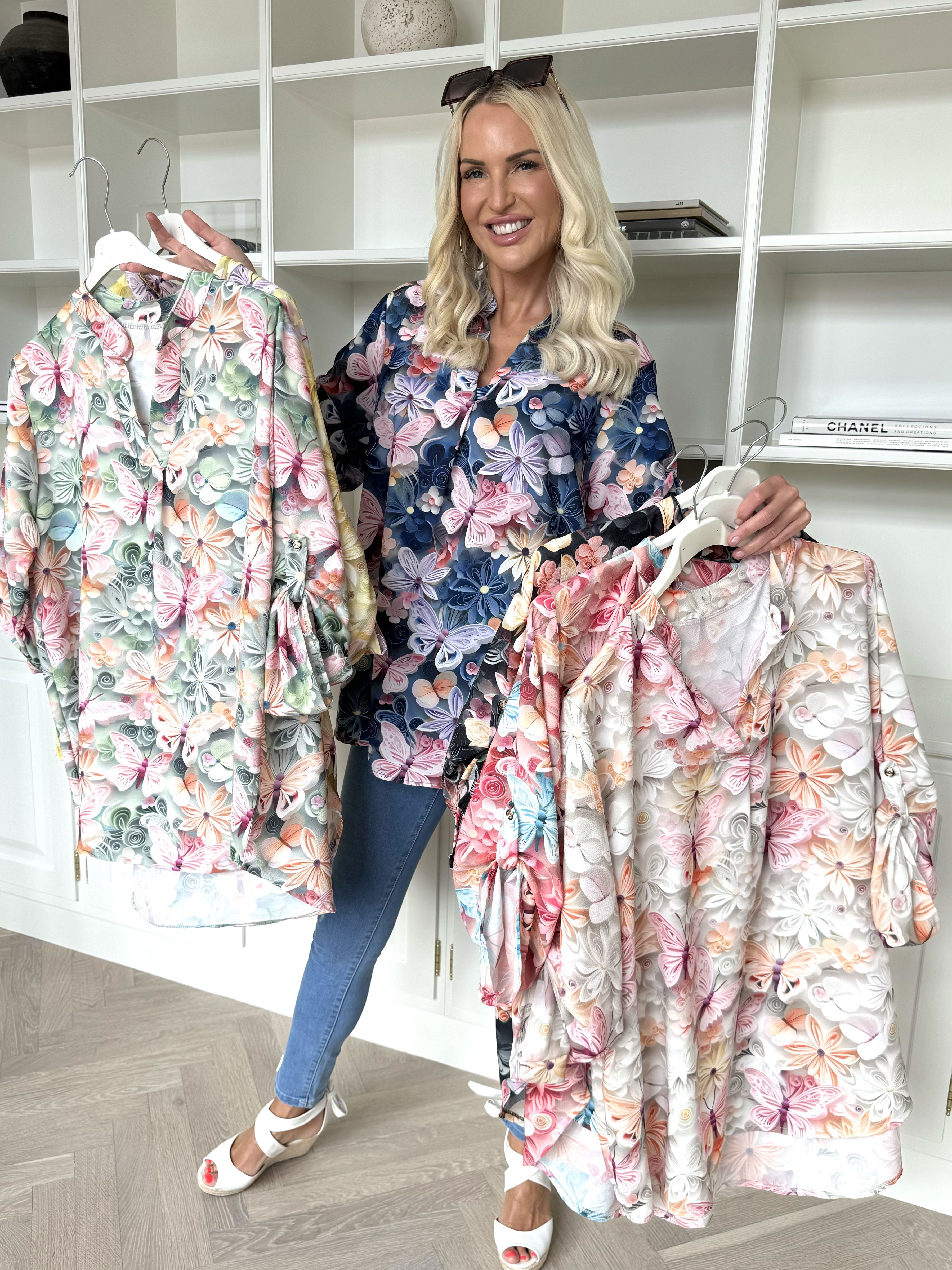 Vanesa Butterfly - Söt tunika i viskos med fjärilsmönster